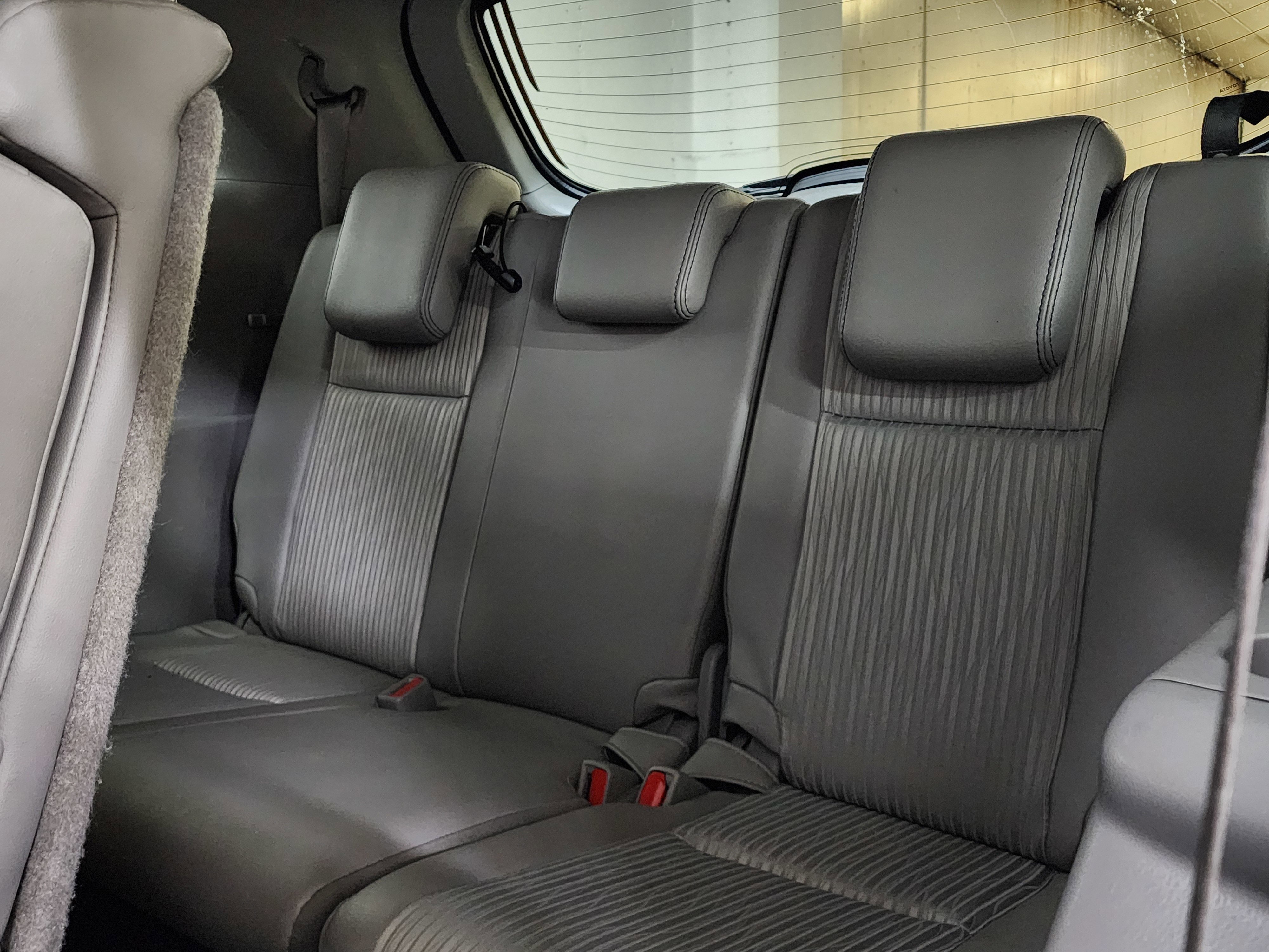 Used 2018 Toyota Highlander Plus image 19