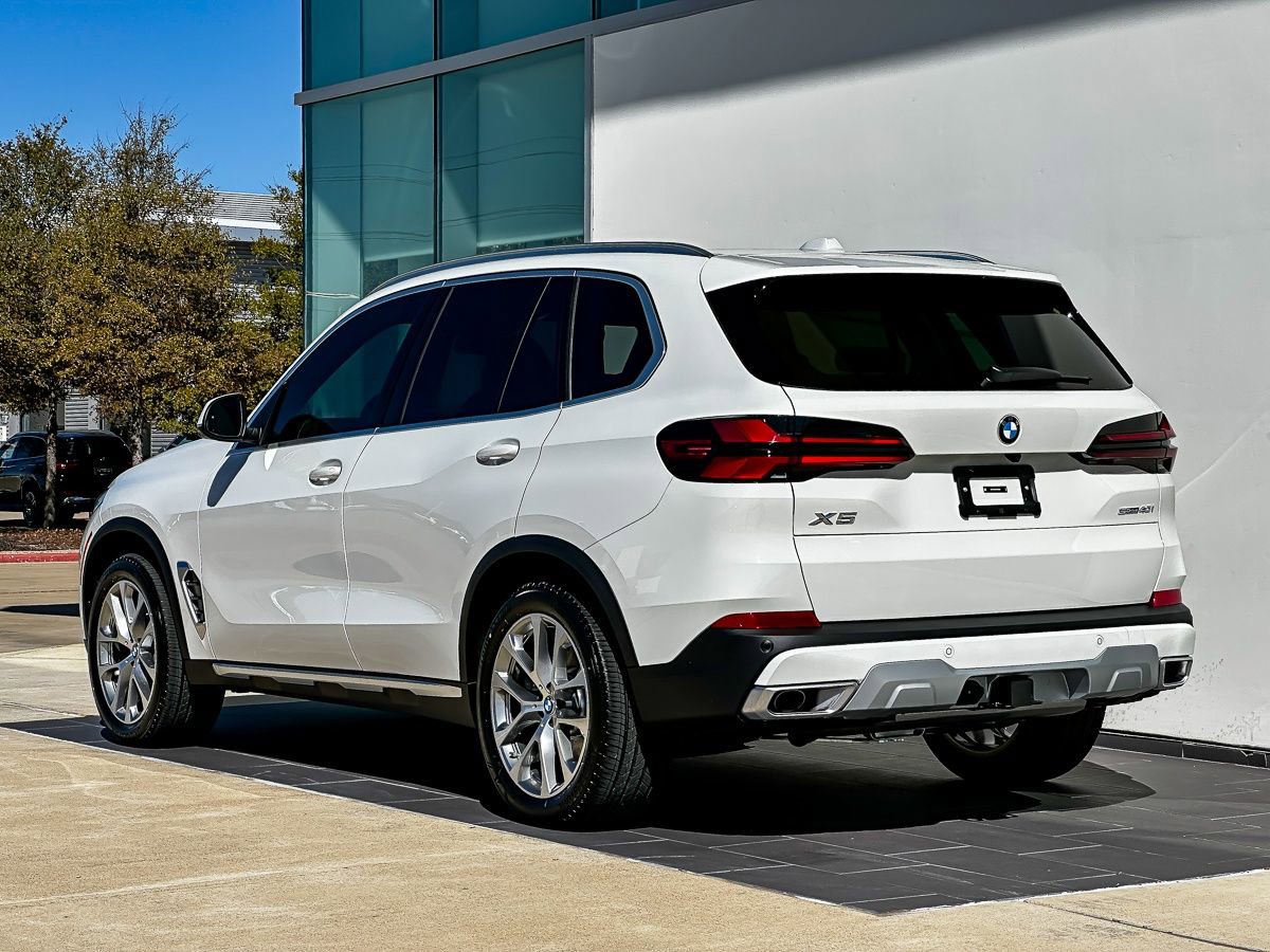 New 2026 BMW X5 sDrive40i w/ Parking Assistance Package image 7