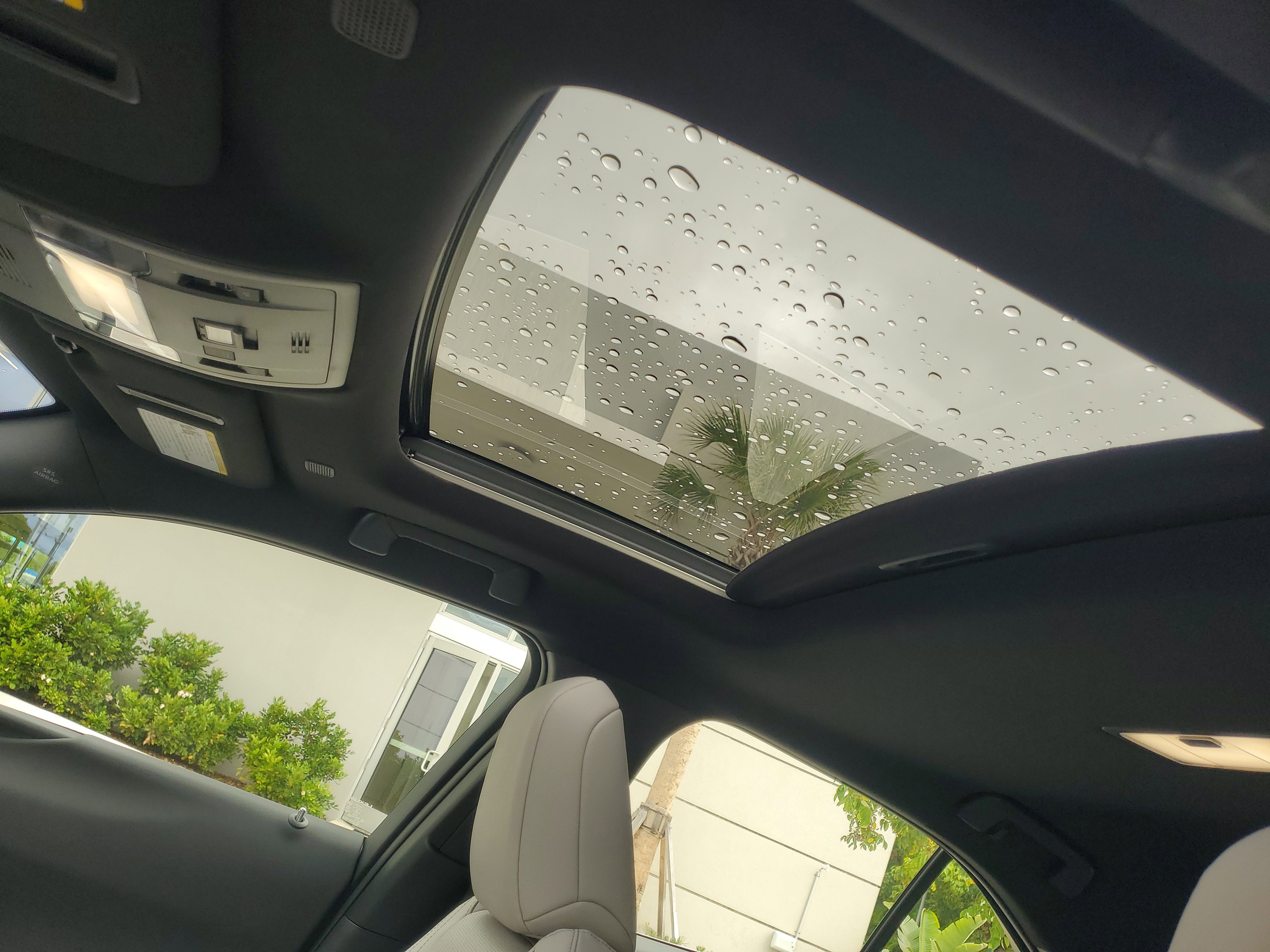 Used 2025 Lexus UX 300h FWD w/ Accessory Package (Z1) image 18