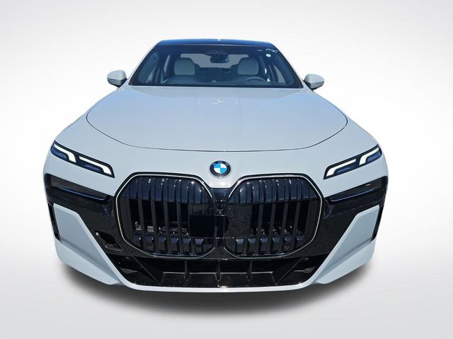 New 2025 BMW 760i xDrive image 2