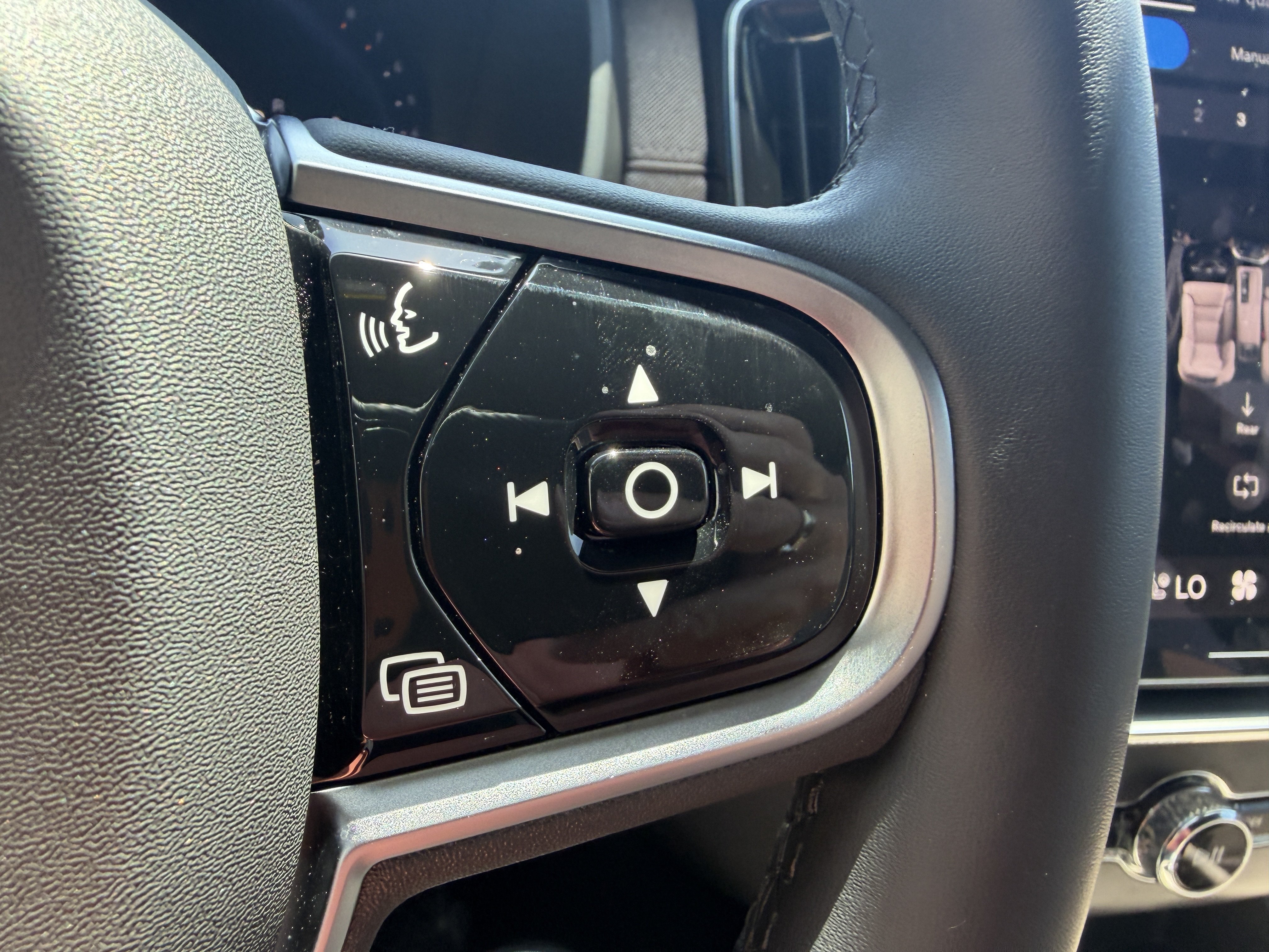 Certified 2026 Volvo XC90 B6 Ultra w/ Protection Package AWD/4WD image 30