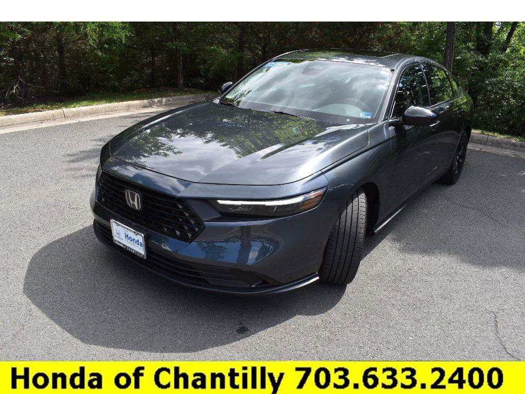 Used 2025 Honda Accord SE image 3