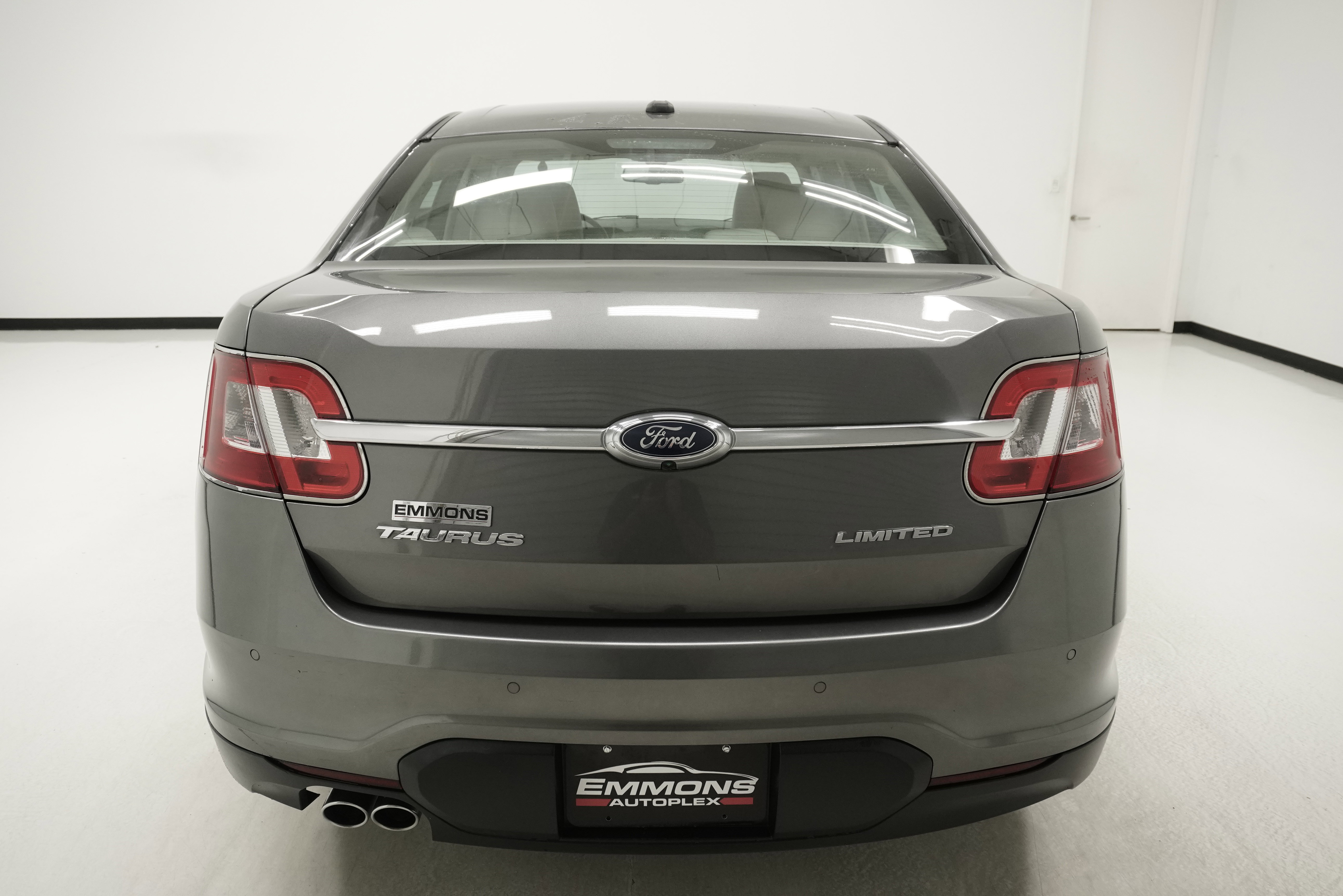 Used 2011 Ford Taurus Limited w/ 301A Rapid Spec Order Code image 5