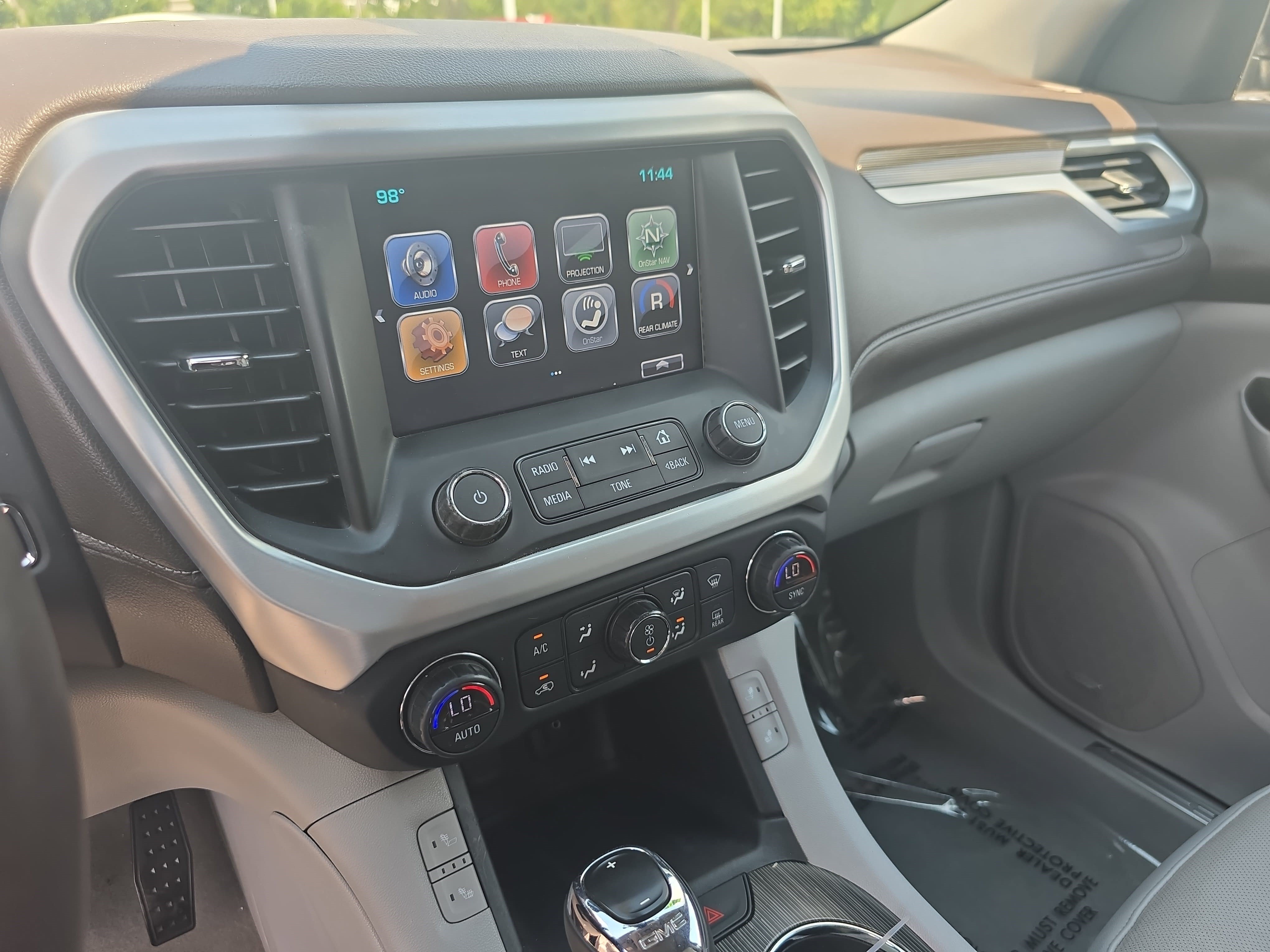 Used 2017 GMC Acadia SLT FWD image 21
