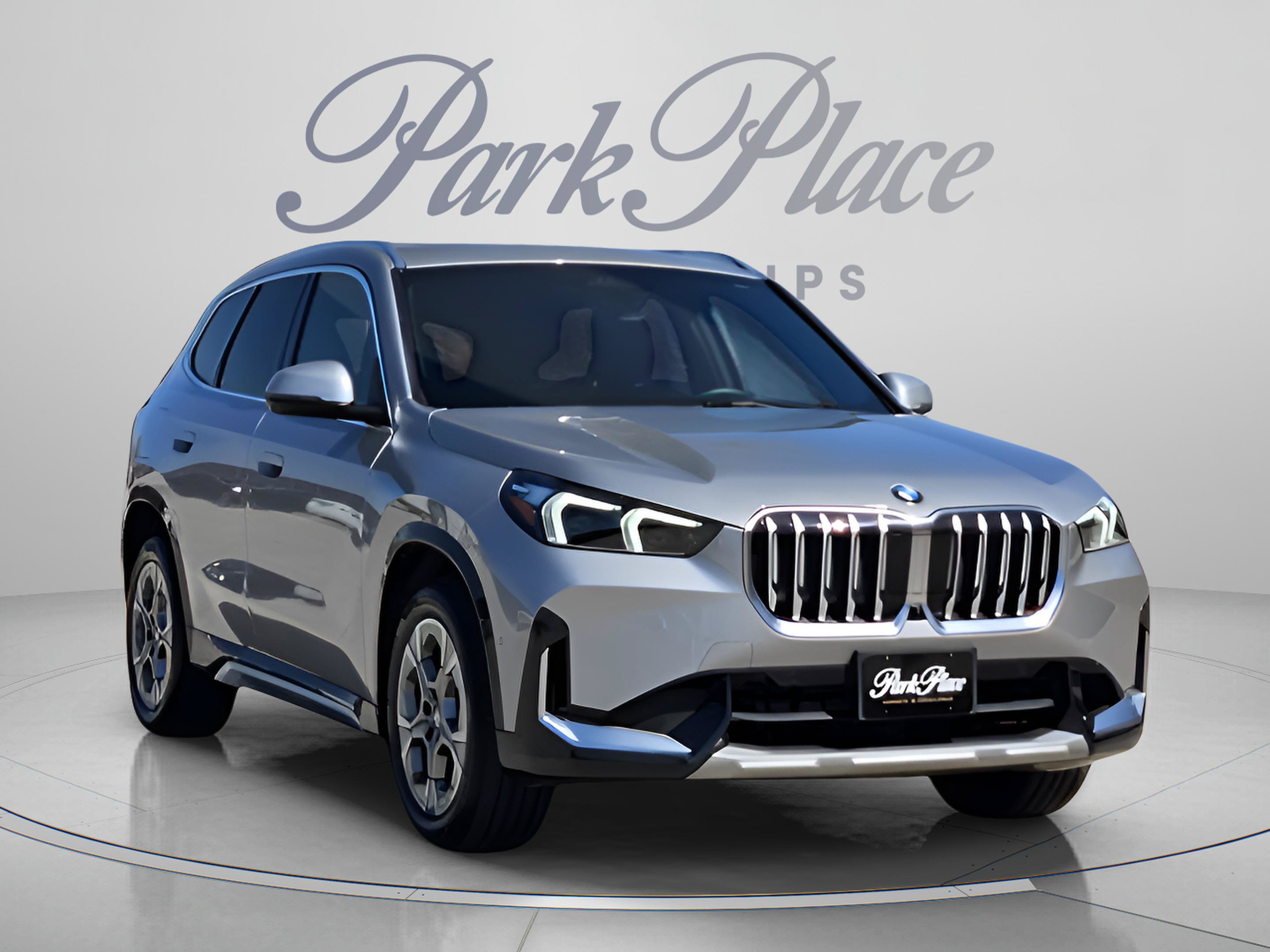 Used 2025 BMW X1 xDrive28i AWD/4WD image 4