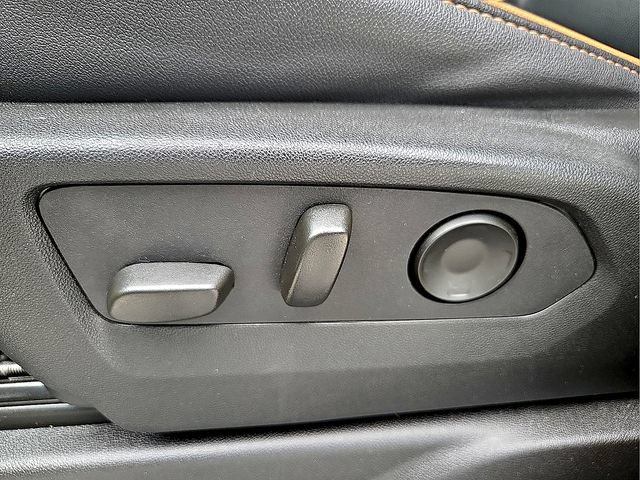 Certified 2024 GMC Yukon AT4 AWD/4WD image 18