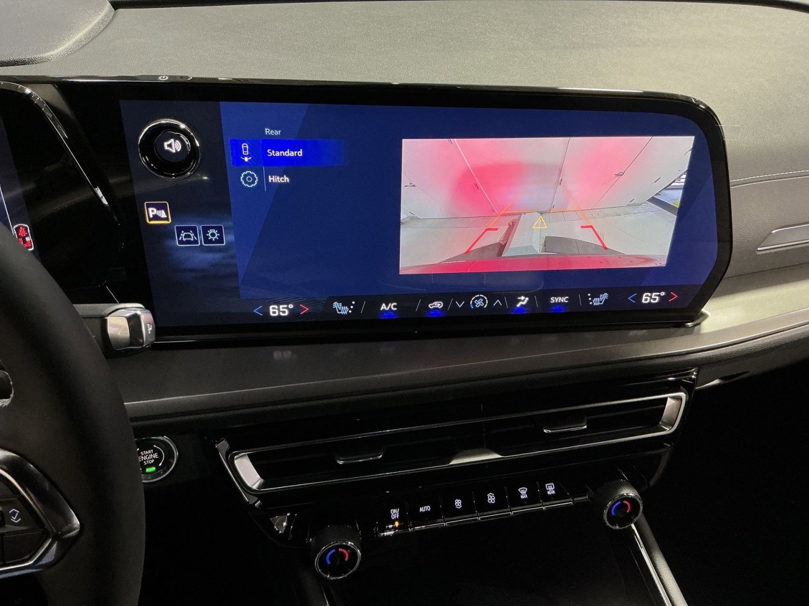 New 2026 Chevrolet Traverse LT image 27