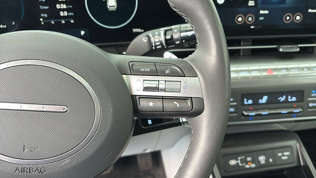 Used 2024 Hyundai Kona Limited AWD/4WD image 18