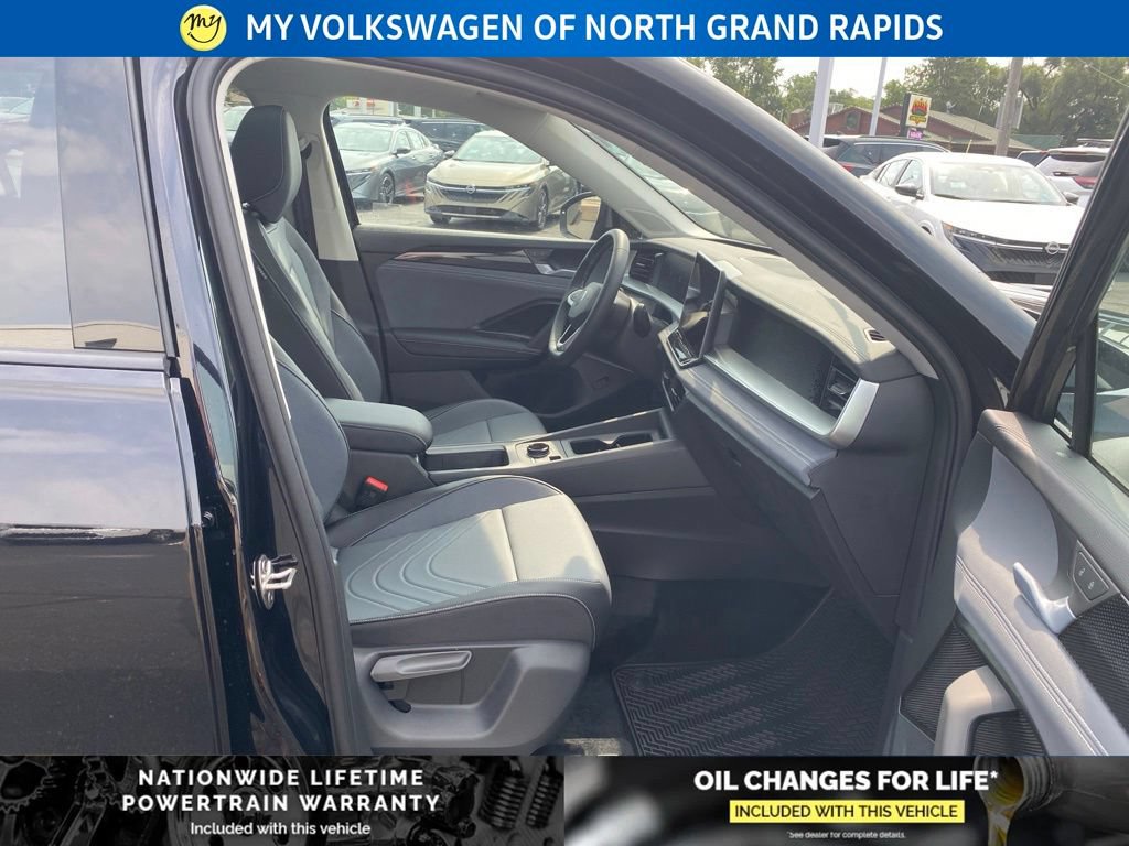 New 2026 Volkswagen Tiguan SE AWD/4WD image 22