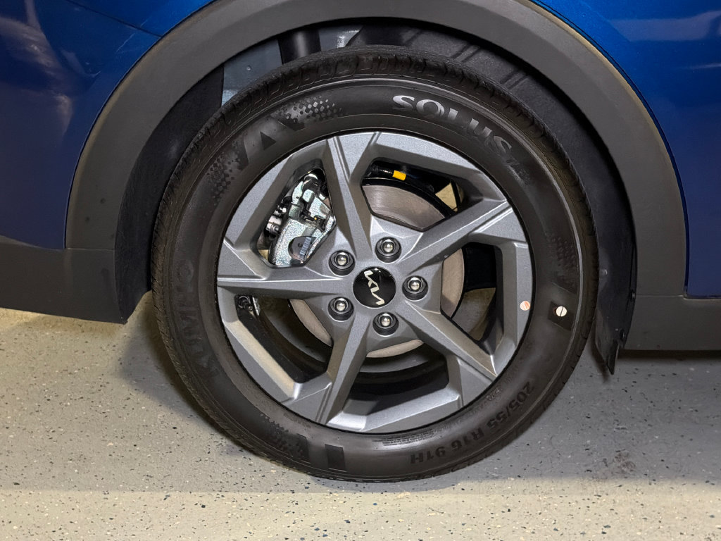 New 2026 Kia K4 FWD image 7