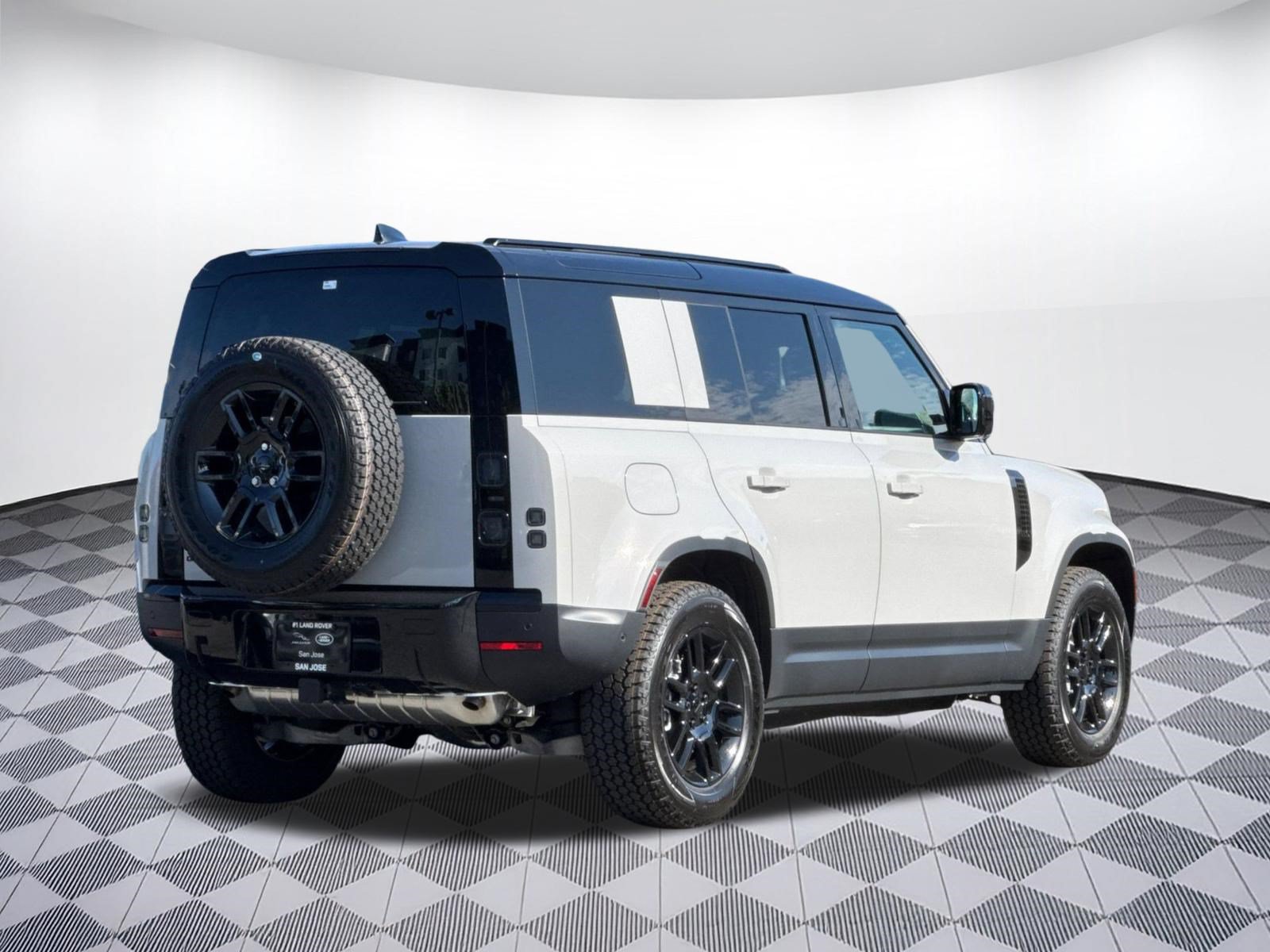 New 2026 Land Rover Defender 110 S AWD/4WD image 9