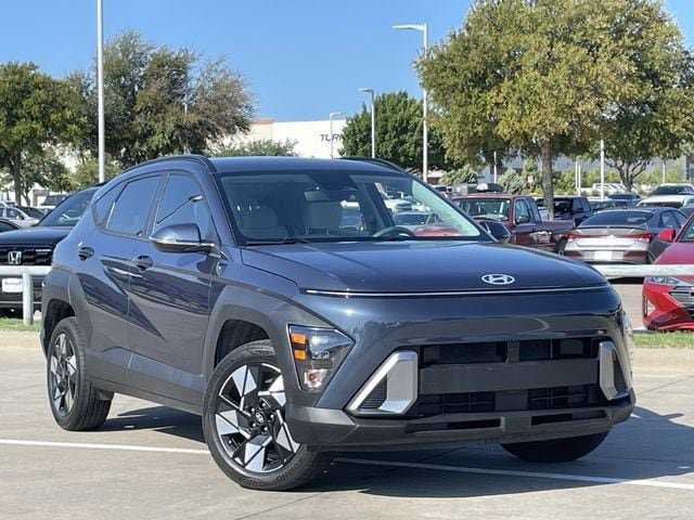 Used 2025 Hyundai Kona SEL AWD/4WD image 2
