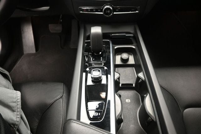 Used 2024 Volvo S60 B5 Core FWD image 13