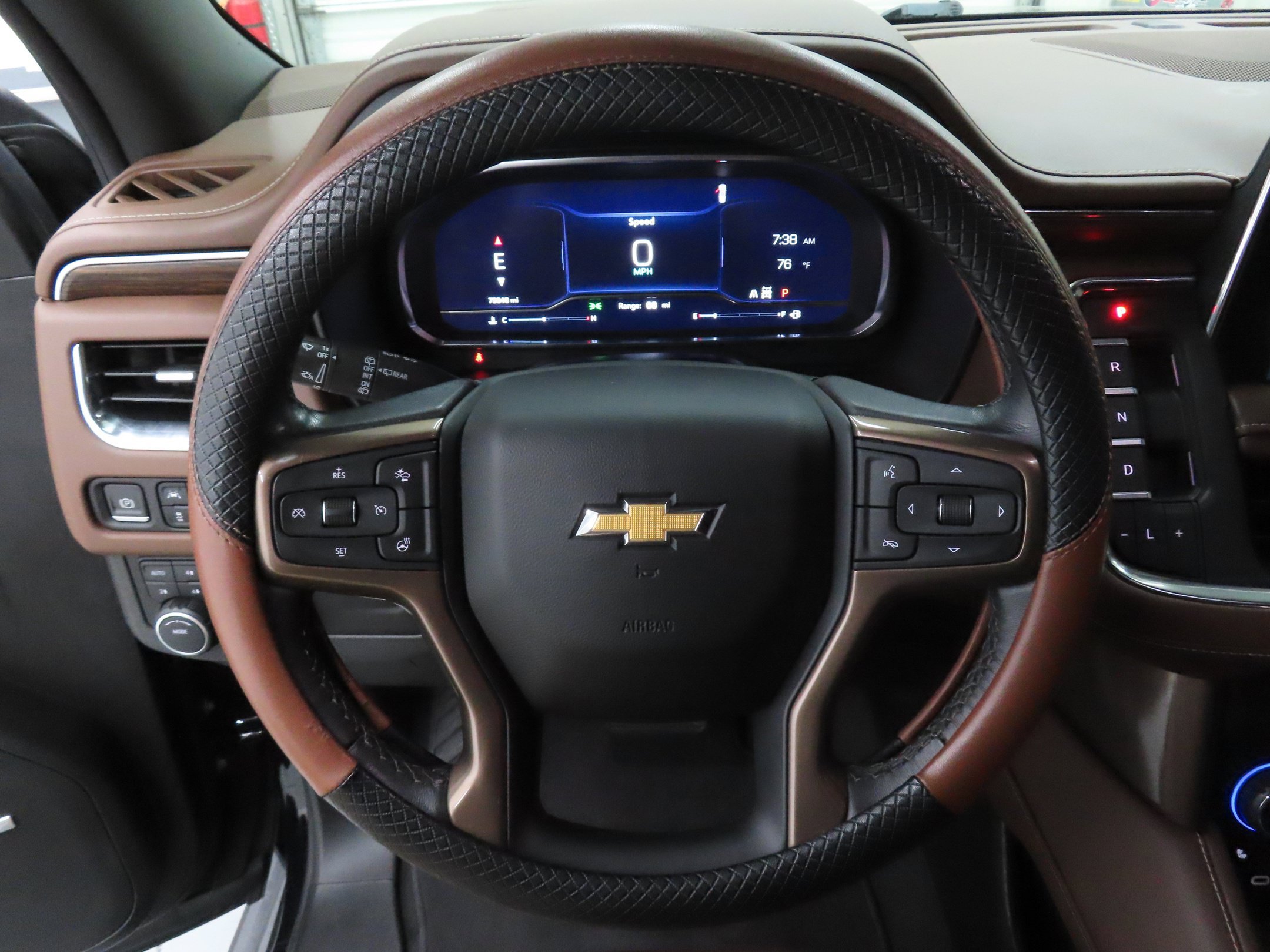 Used 2022 Chevrolet Tahoe High Country AWD/4WD image 15