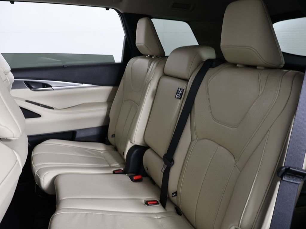 Used 2023 INFINITI QX60 Luxe image 36