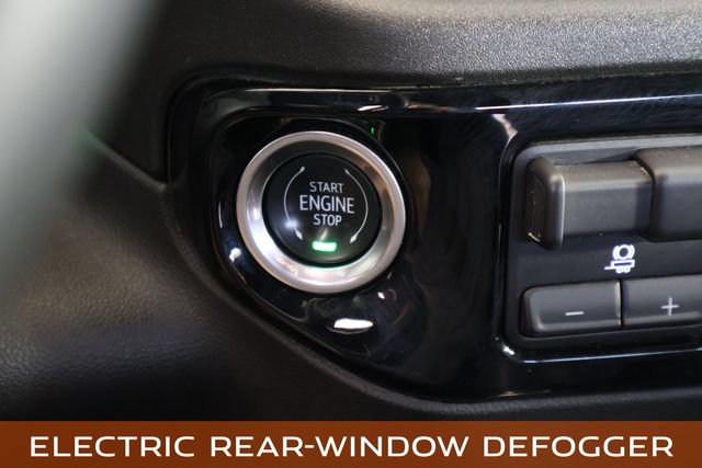 Used 2024 Chevrolet Silverado 2500 High Country w/ Technology Package AWD/4WD image 27
