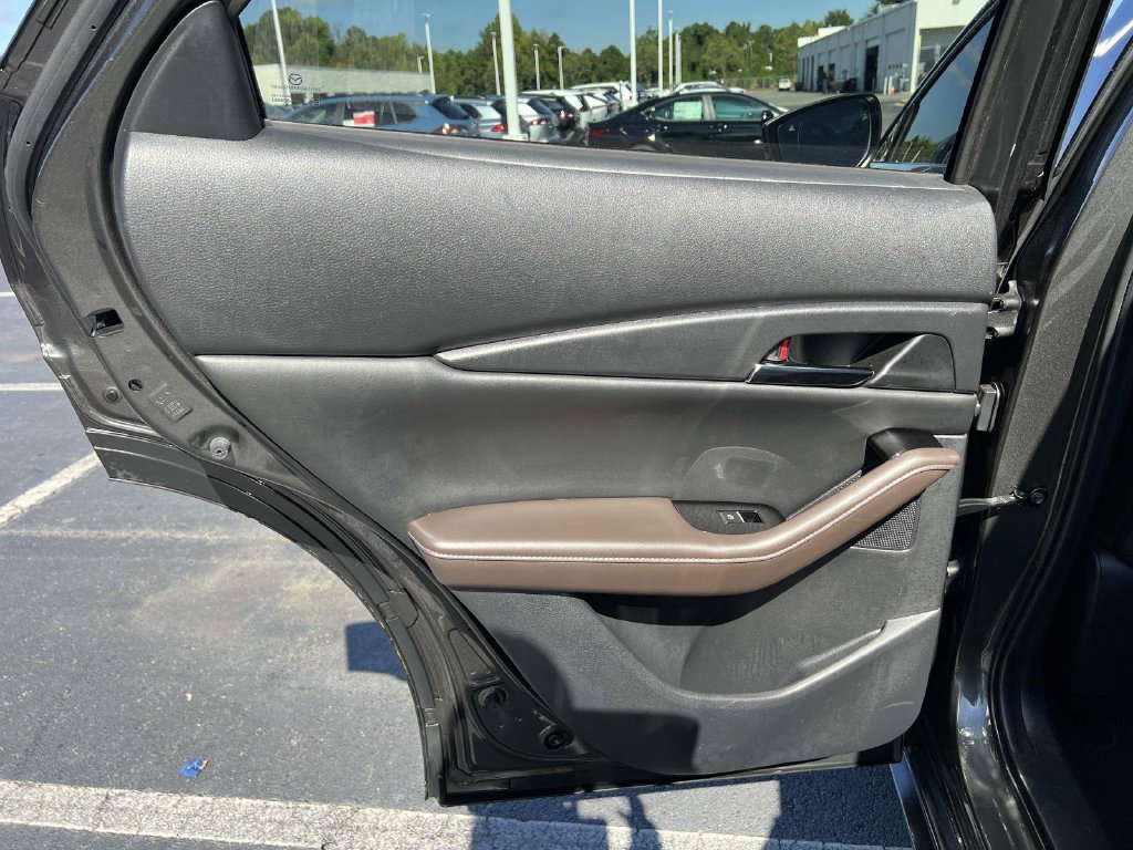 Used 2021 MAZDA CX-30 FWD 2.5 S w/ Premium Package image 12