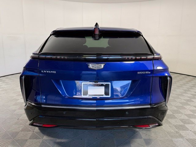 Used 2024 Cadillac Lyriq Luxury AWD/4WD image 6