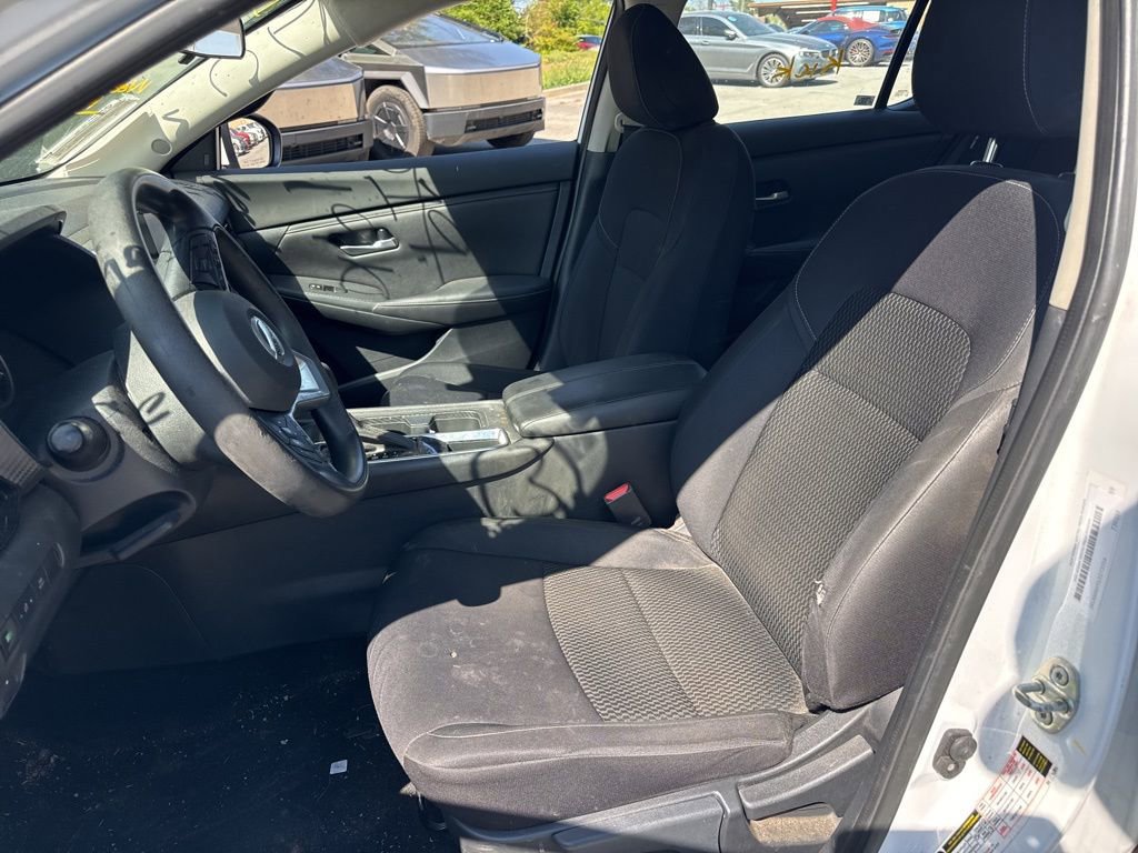 Used 2020 Nissan Sentra S image 4