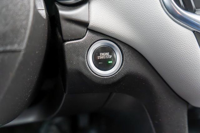 Used 2023 Chevrolet Equinox LS image 25