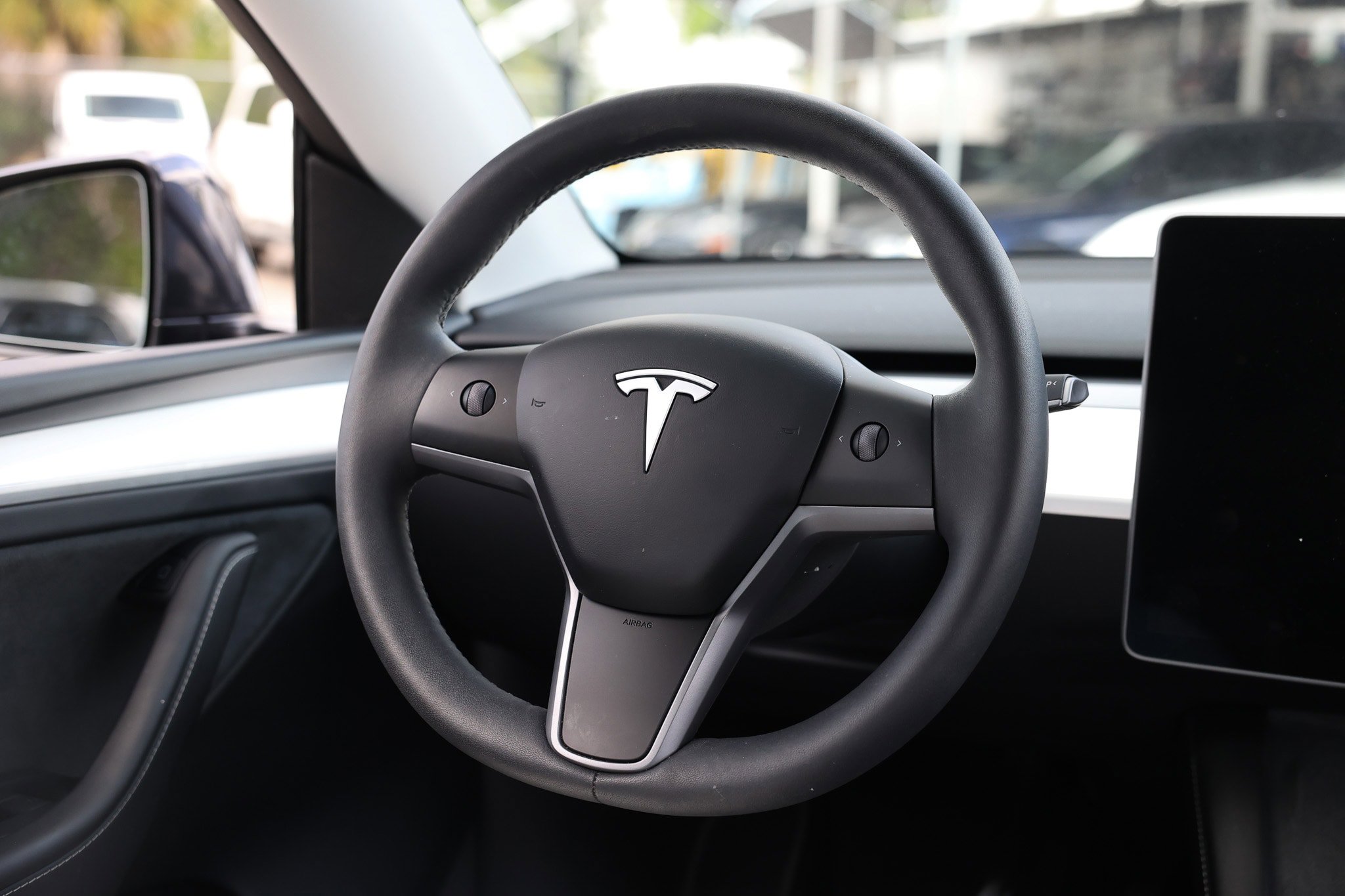 Used 2024 Tesla Model Y Long Range AWD/4WD image 33