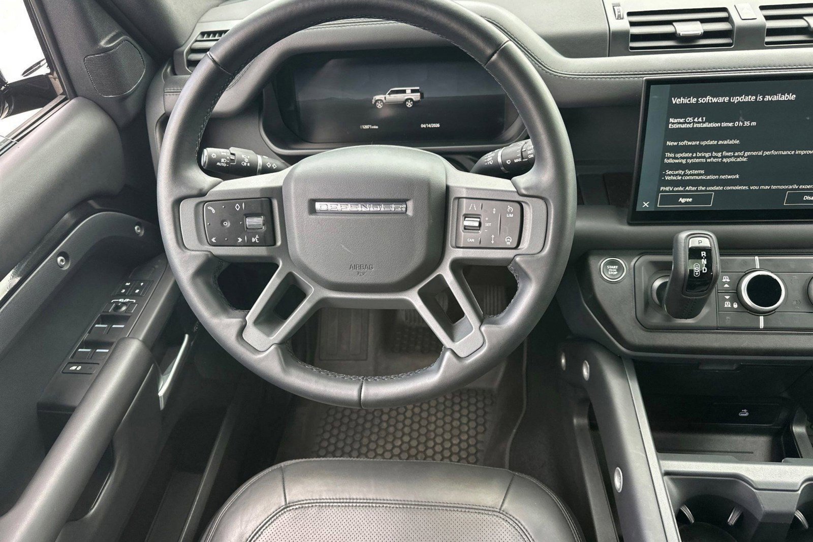 Certified 2025 Land Rover Defender 130 X-Dynamic SE AWD/4WD image 21