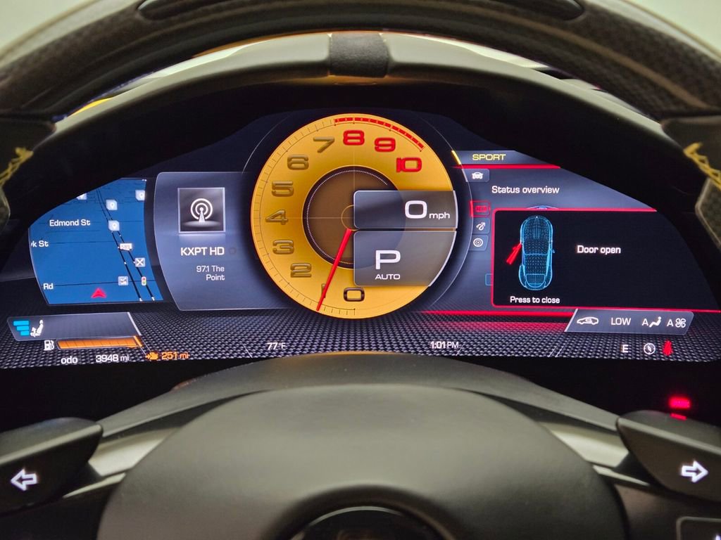 Used 2022 Ferrari Roma RWD image 36