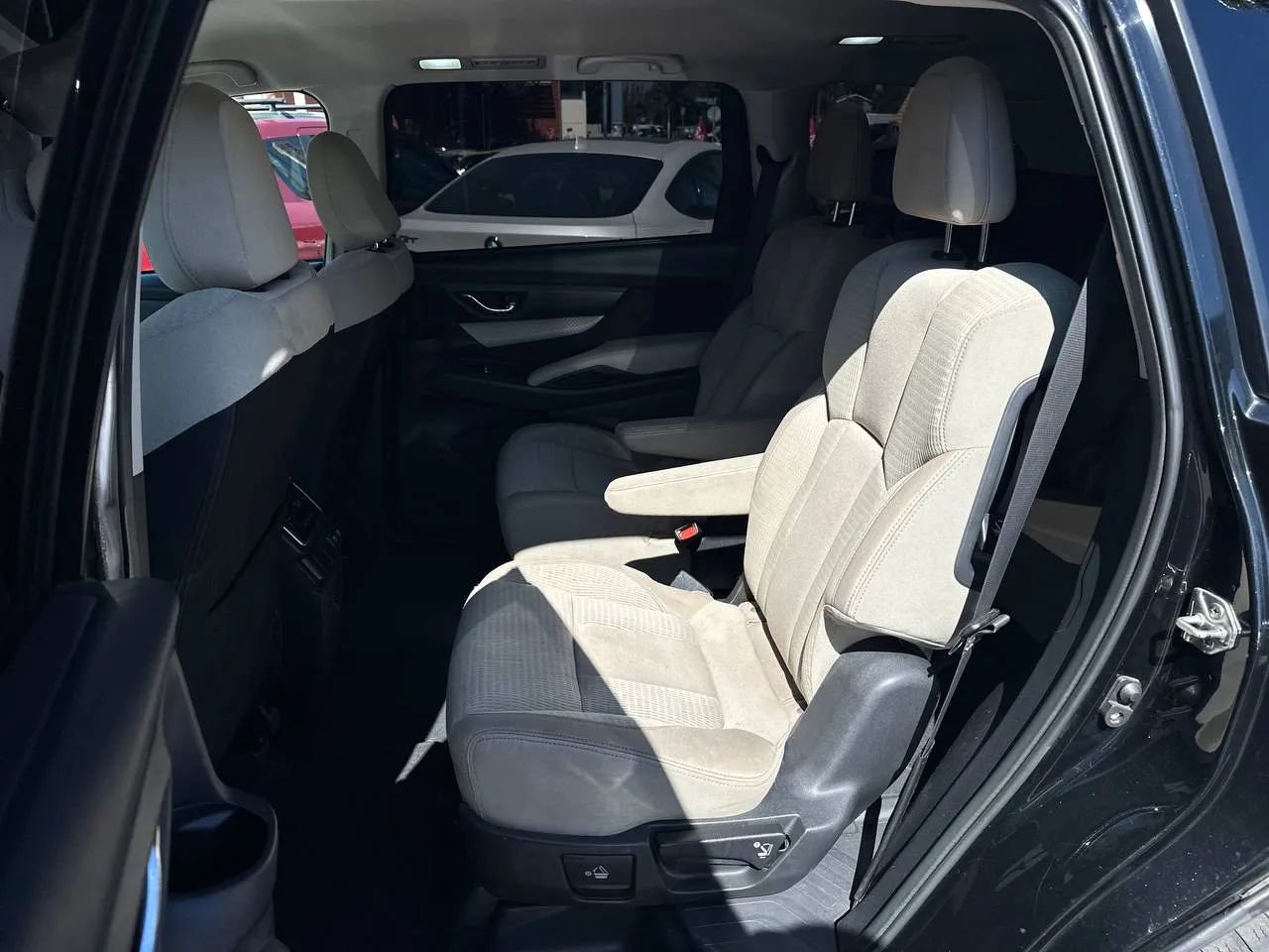 Used 2019 Subaru Ascent Premium image 34