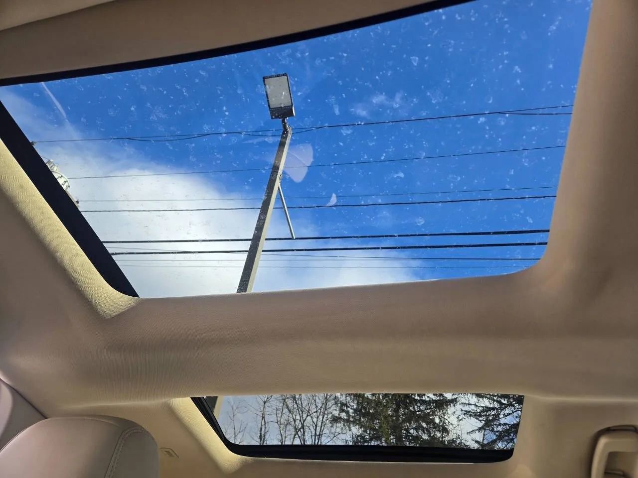 Used 2014 Lincoln MKS AWD w/ Equipment Group 101A image 14