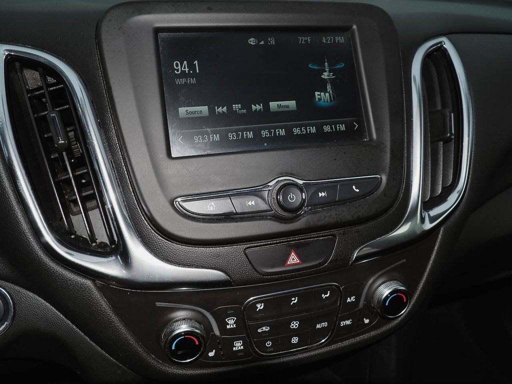 Certified 2018 Chevrolet Equinox LT FWD image 11