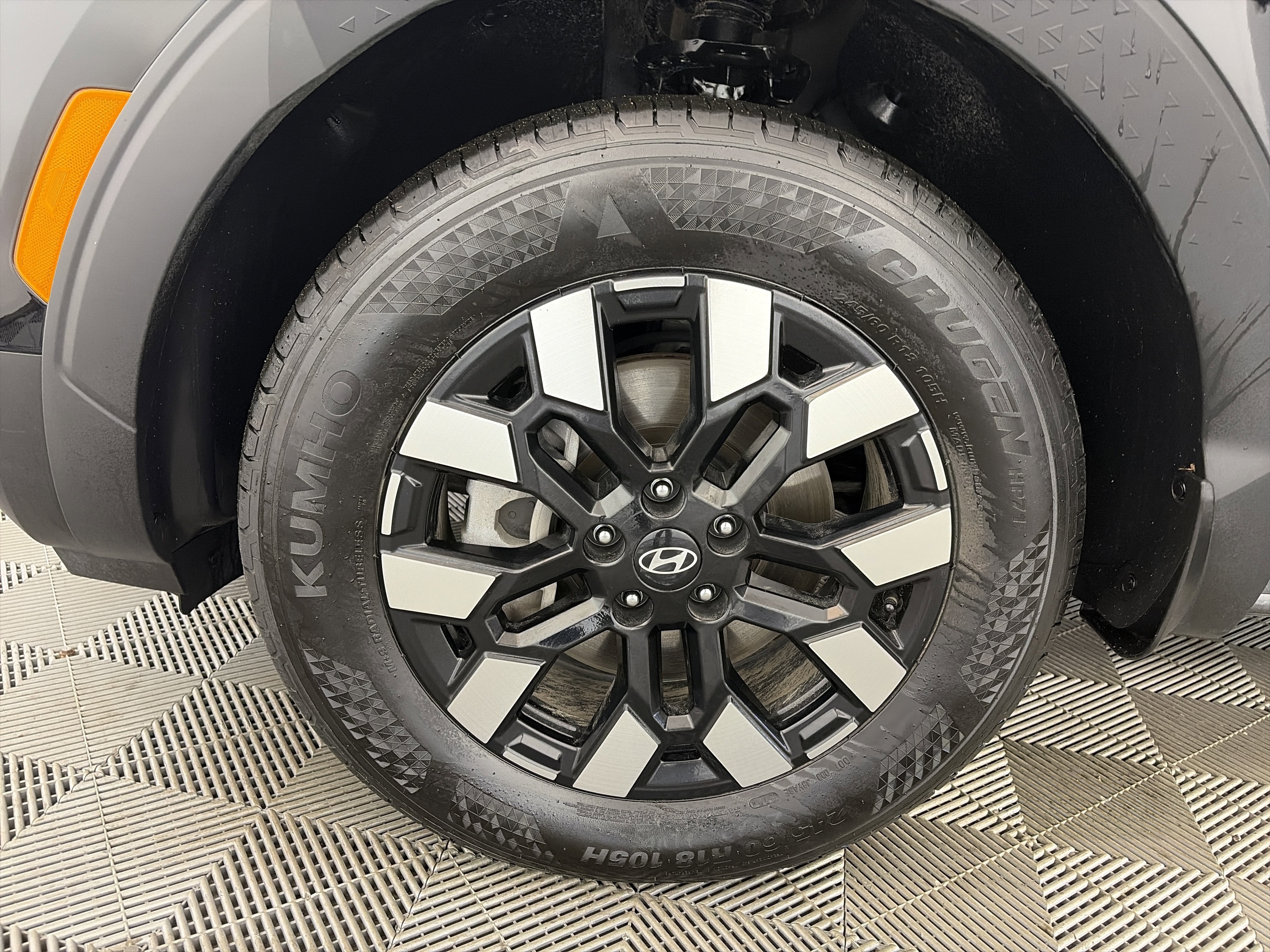 Certified 2025 Hyundai Santa Cruz SEL image 12