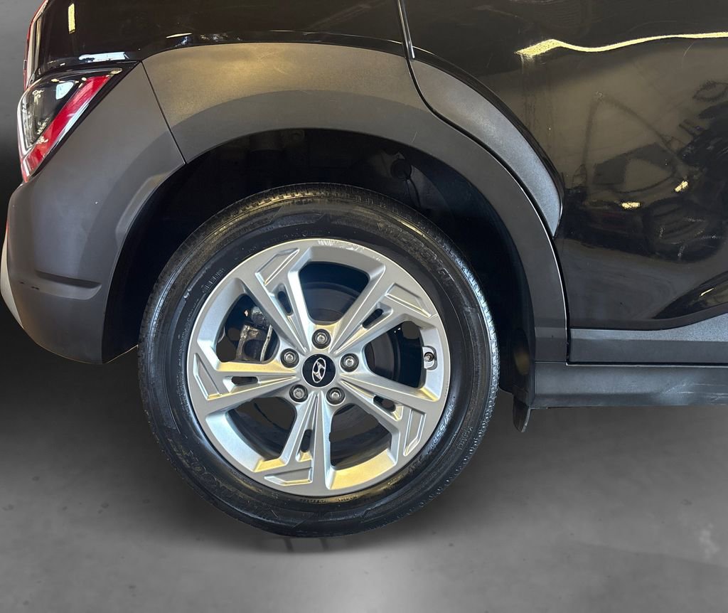 Used 2023 Hyundai Kona SEL w/ Cargo Package image 17
