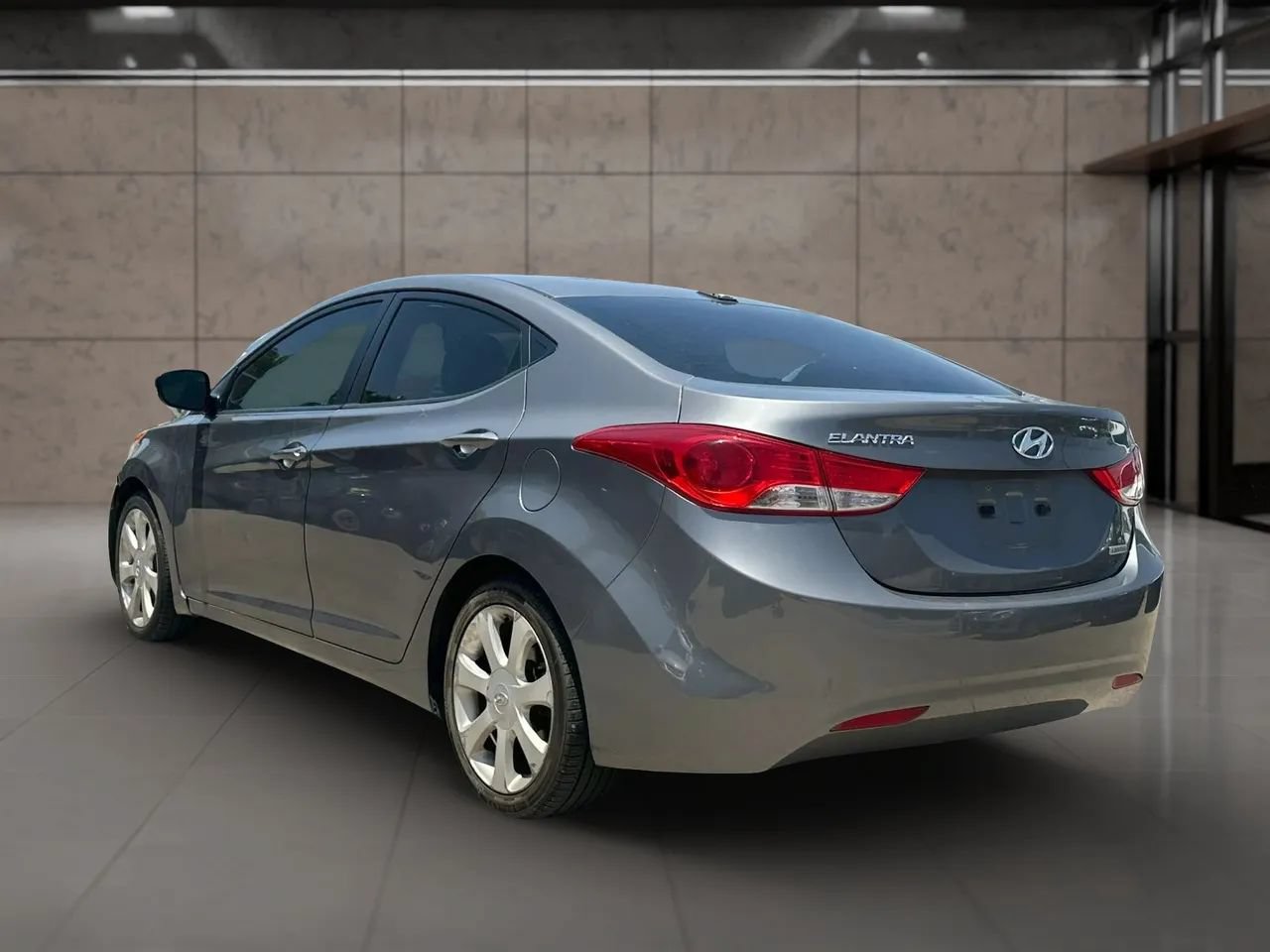 Used 2012 Hyundai Elantra Limited FWD image 2