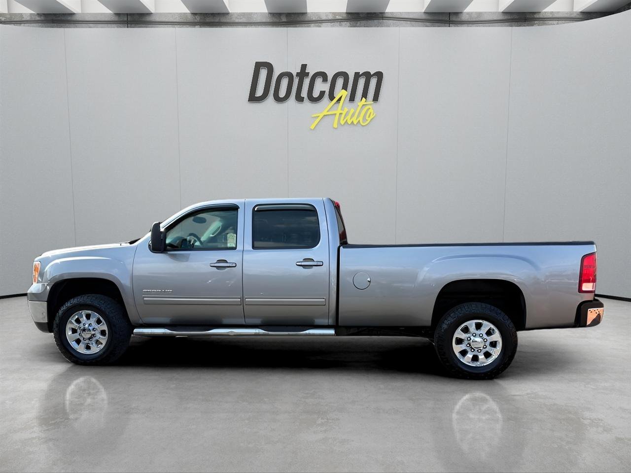 Used 2013 GMC Sierra 2500 SLT w/ SLT Convenience Package image 5