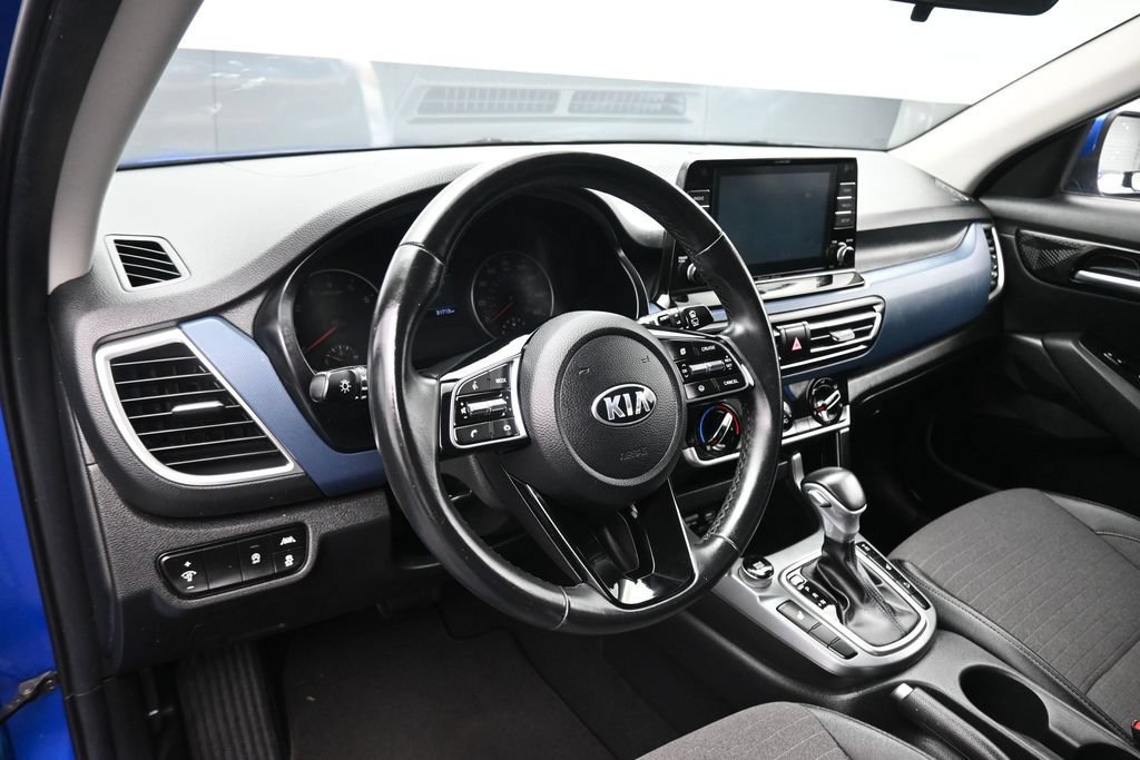 Used 2021 Kia Seltos S AWD/4WD image 14