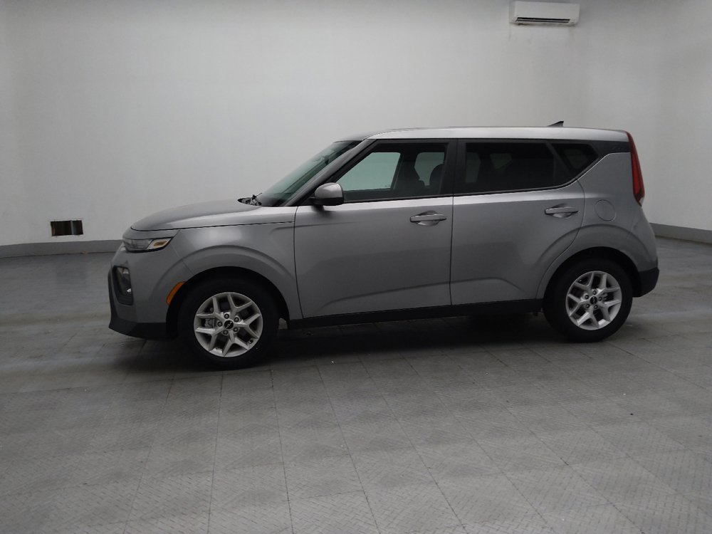 Used 2022 Kia Soul LX w/ Technology Package FWD image 2
