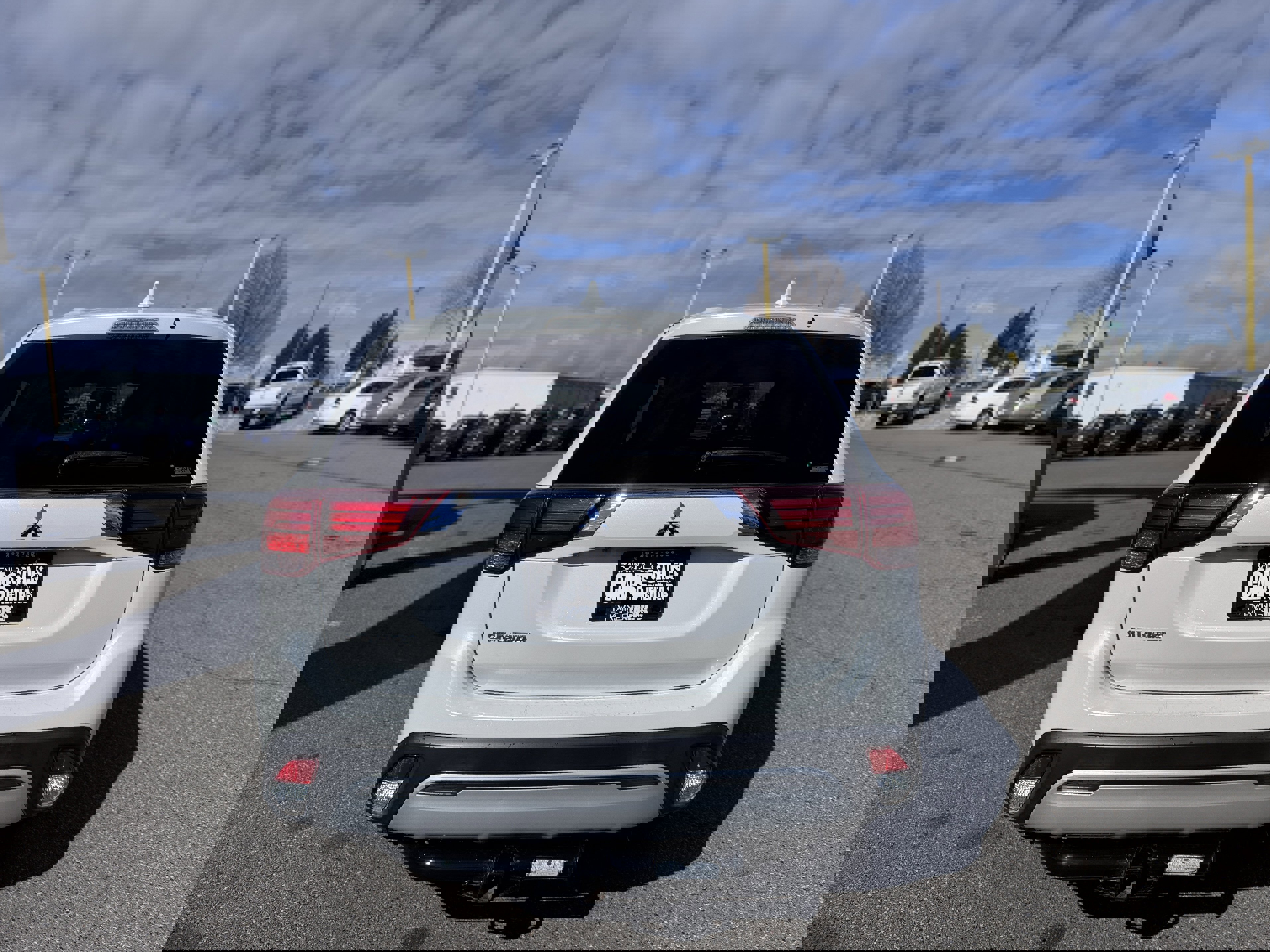 Used 2020 Mitsubishi Outlander ES image 7