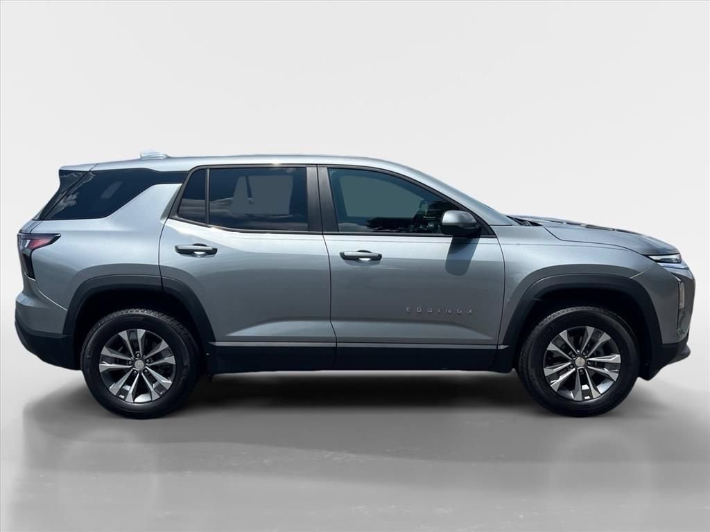 Used 2026 Chevrolet Equinox LT AWD/4WD image 6