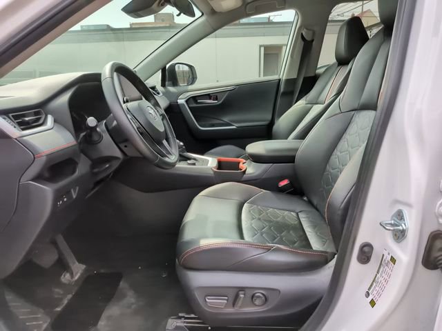 Used 2024 Toyota RAV4 Adventure image 16