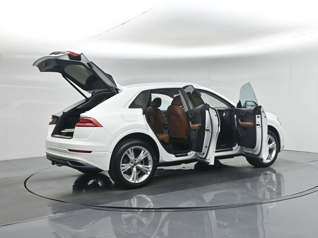 Used 2023 Audi Q8 Premium Plus image 5