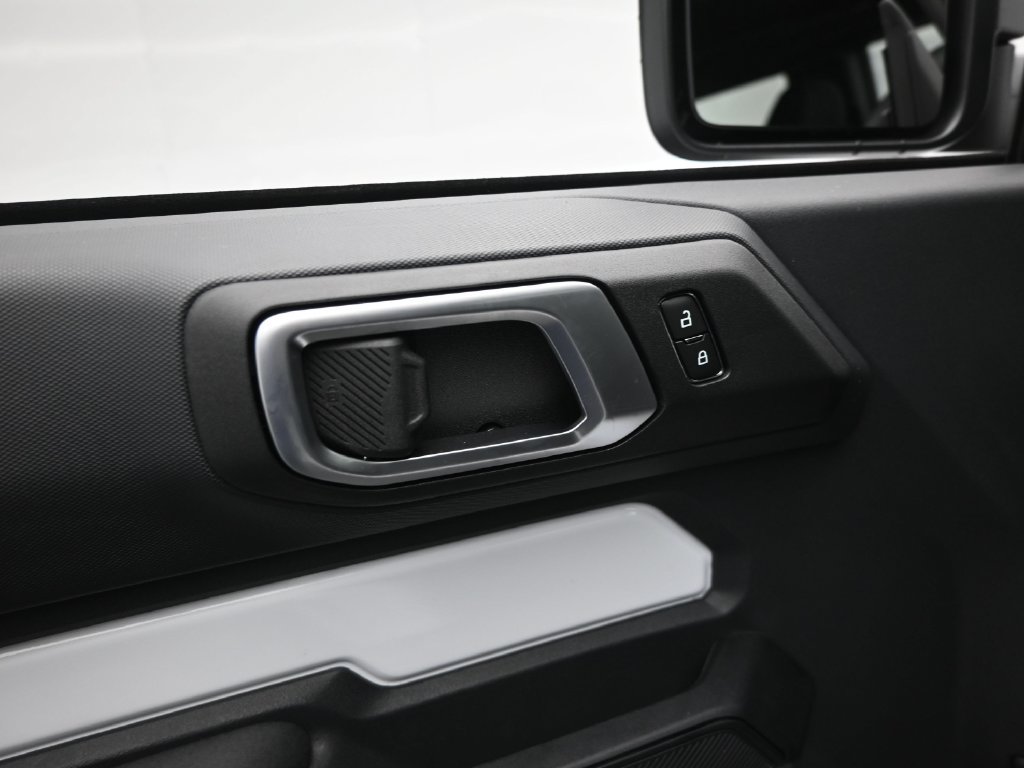 New 2026 Ford Bronco 2-Door AWD/4WD image 9