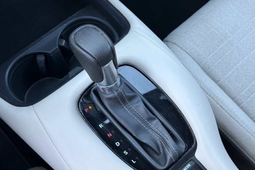 Certified 2024 Honda HR-V LX image 25
