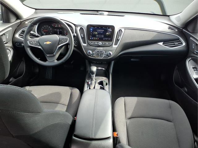 Used 2024 Chevrolet Malibu LT w/ Midnight Edition image 10