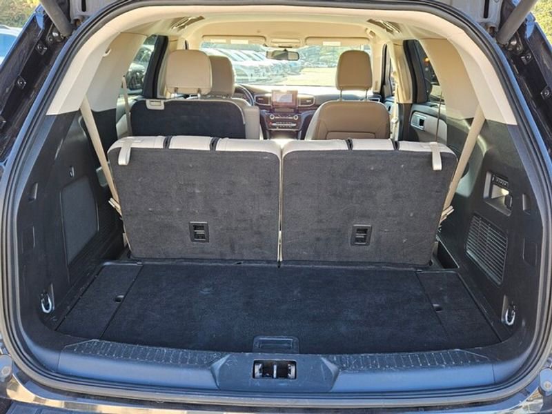 Certified 2023 Ford Explorer Limited w/ Equipment Group 301A RWD image 13