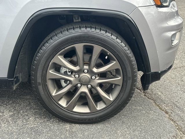 Used 2016 Jeep Grand Cherokee Limited 75th Anniversary image 14