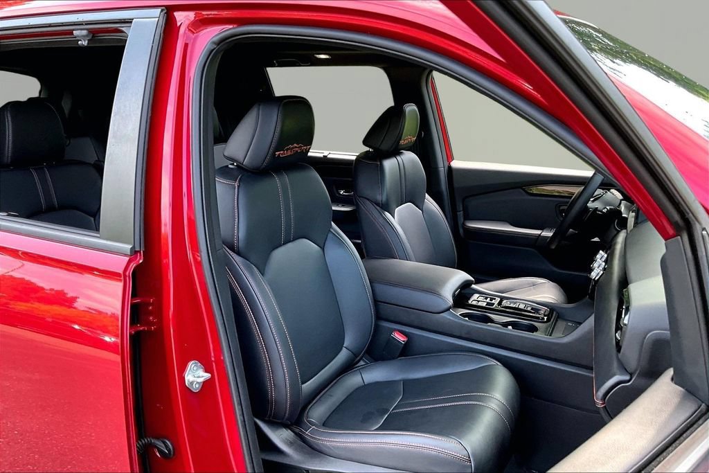 Used 2023 Honda Pilot TrailSport image 23