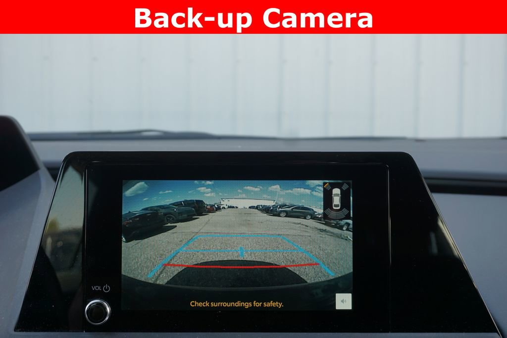 Used 2023 Toyota Prius LE FWD image 6