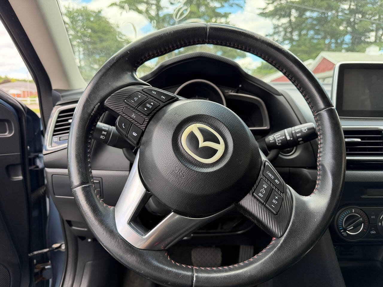 Used 2016 MAZDA MAZDA3 i Touring FWD image 28