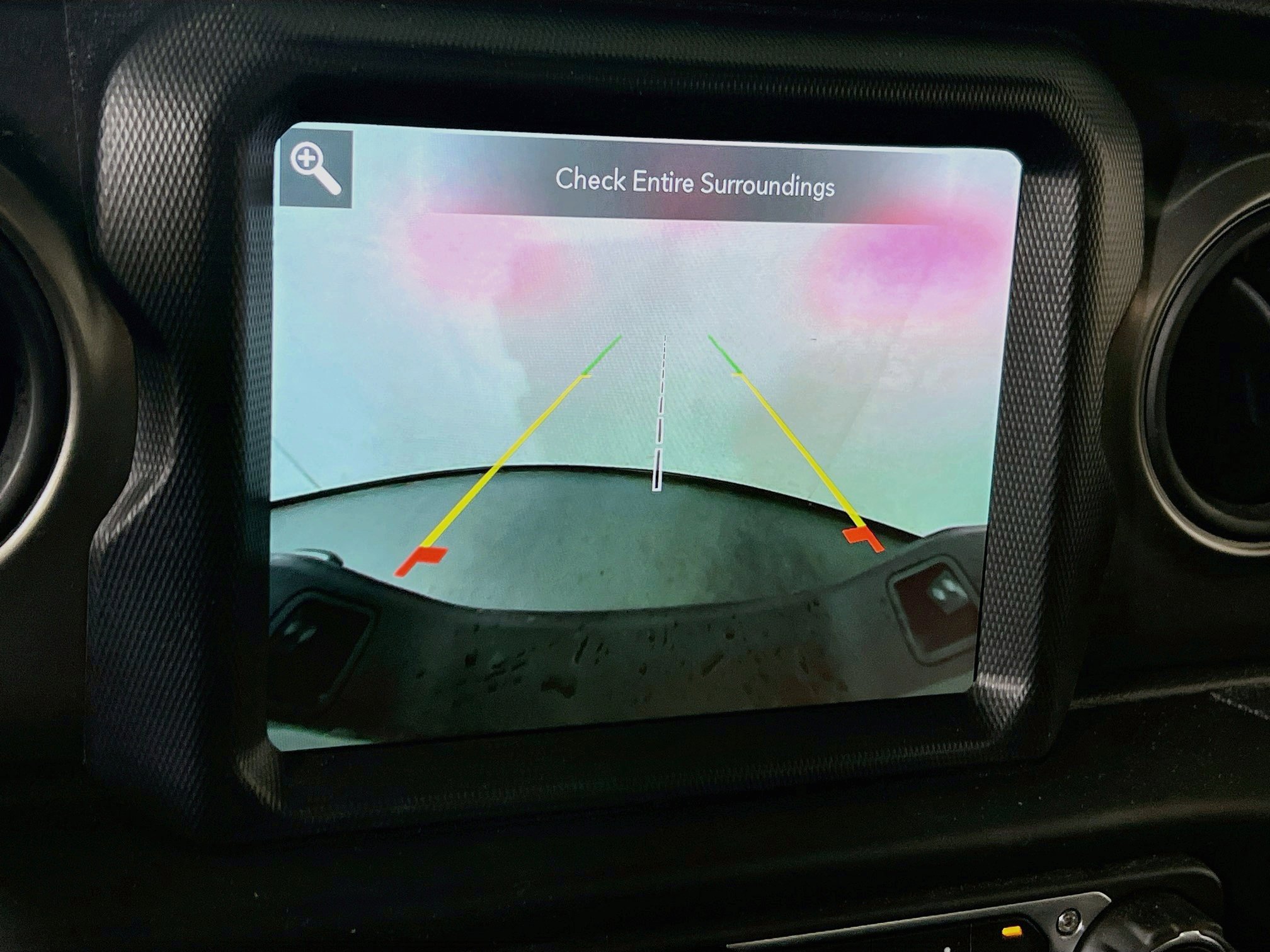 Used 2023 Jeep Gladiator Willys AWD/4WD image 14