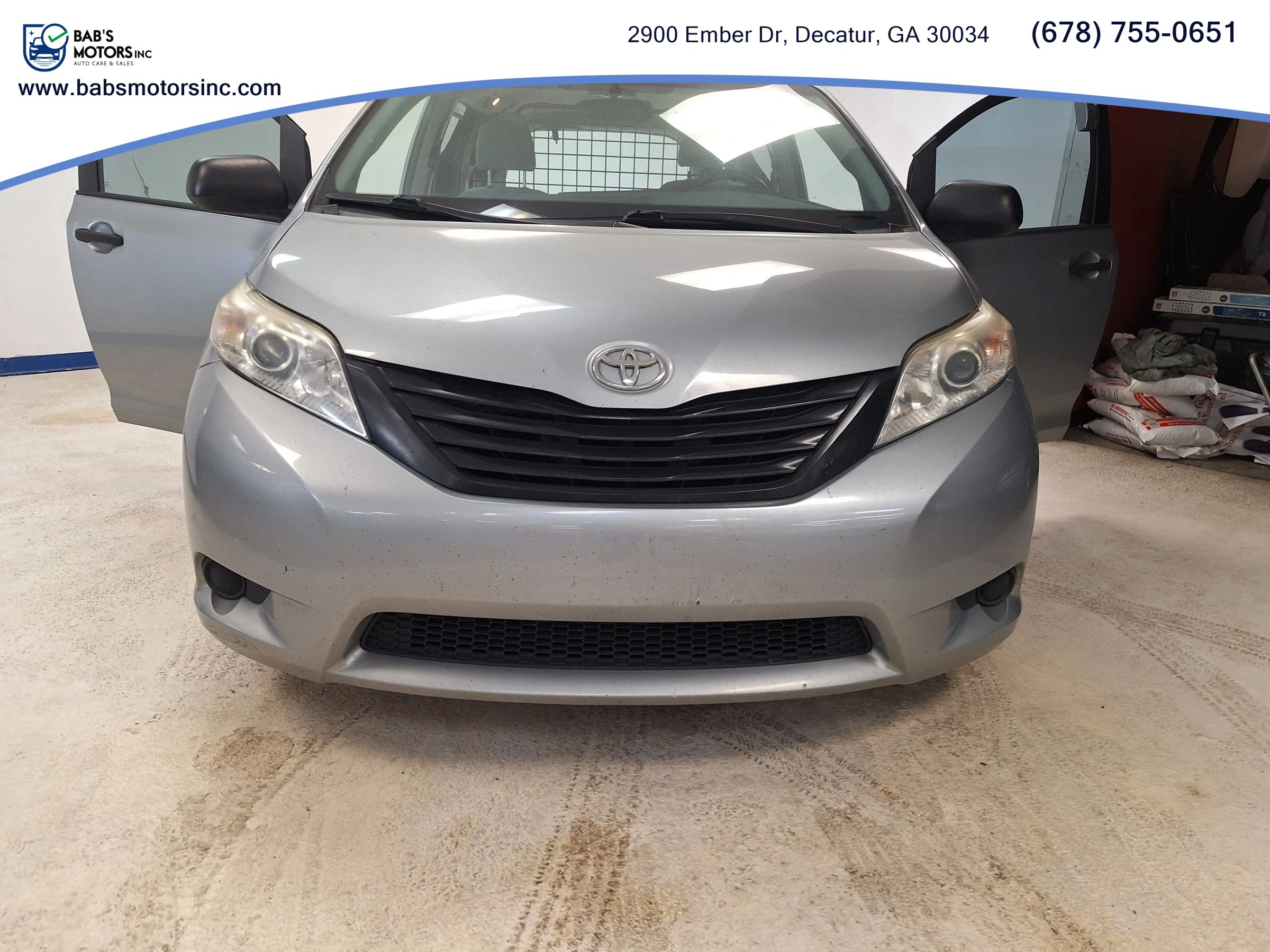 Used 2015 Toyota Sienna L FWD image 23